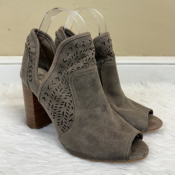 Fergalicious by Fergie Open Toe Laser Cut Taupe Suede Bootie Size 7.5 - Picture 2 of 8